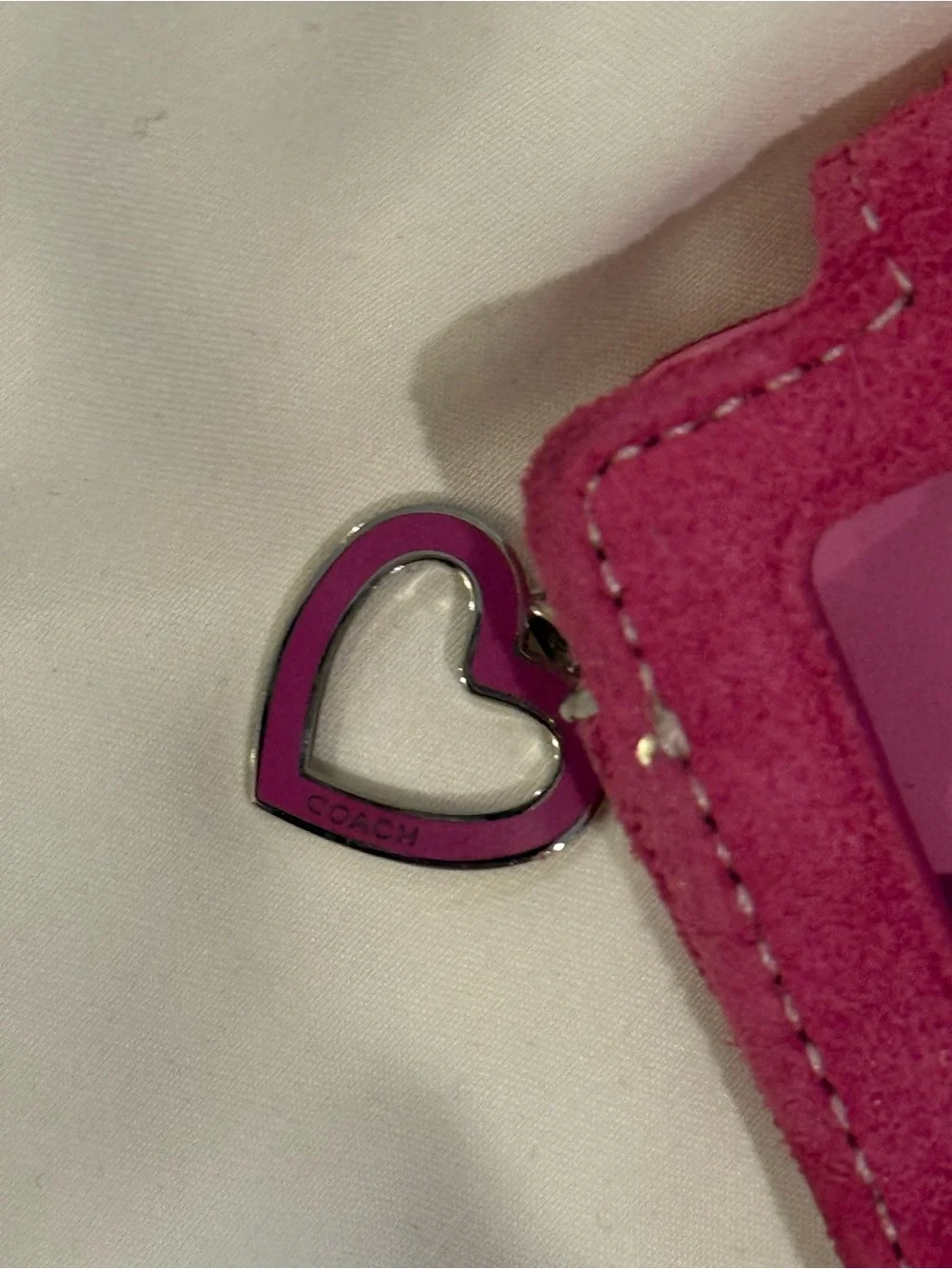Y2k vintage Coach Pink Suede iPod Case with Heart ring